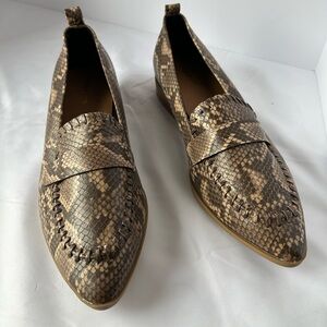 Maurice’s Shannon Snakeskin Loafer Size 10